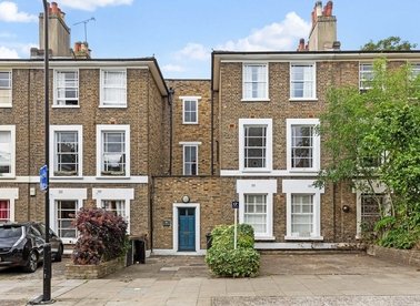 Properties sold in Navarino Road - E8 1AG view1