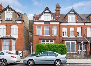Properties for sale in Nelson Road - N8 9RN view1