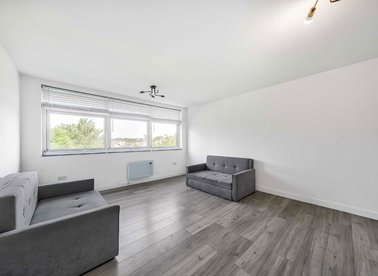 Properties for sale in Nether Street - N3 1HX view1