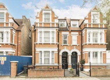 Properties for sale in Netheravon Road - W4 2NA view1