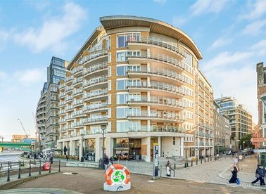 Properties for sale in New Globe Walk - SE1 9DS view1