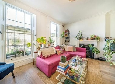 Properties for sale in New North Road - N1 6JB view1