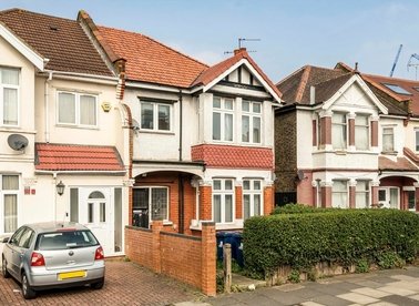 Properties for sale in Noel Road - W3 0JE view1