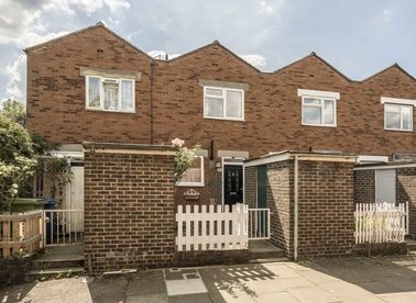 Properties for sale in Norcroft Gardens - SE22 0BH view1
