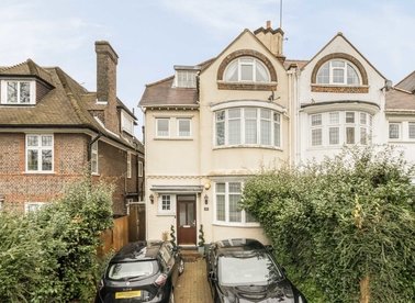 Properties for sale in North End Road - NW11 7HT view1
