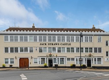 Properties for sale in North End Way - NW3 7ES view1