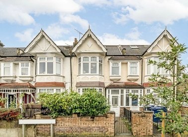 Properties for sale in Northcroft Road - W13 9SR view1