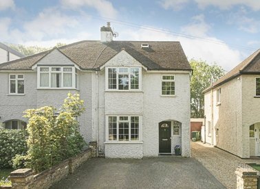 Properties for sale in Oakington Drive - TW16 5NW view1