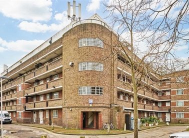 Properties for sale in Oaklands Estate - SW4 8NQ view1