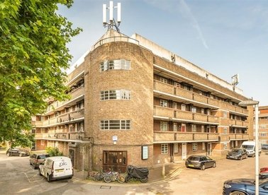 Properties for sale in Oaklands Estate - SW4 8NQ view1