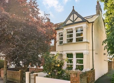 Properties for sale in Oaklands Road - W7 1HS view1