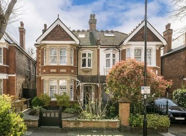 Properties for sale in Oakley Avenue - W5 3SD view1