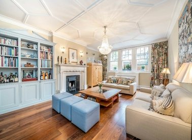 Oakwood Court, London, W14