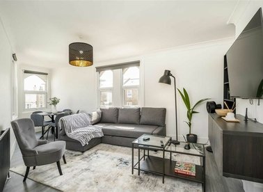 Properties for sale in Old Woolwich Road - SE10 9PR view1