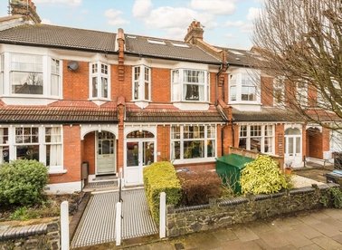 Properties for sale in Ollerton Road - N11 2JY view1