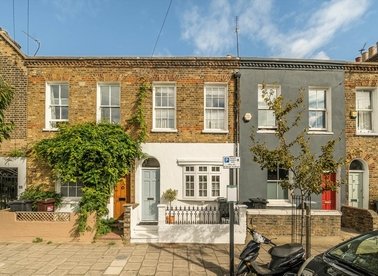 Properties for sale in Oriel Road - E9 5SG view1
