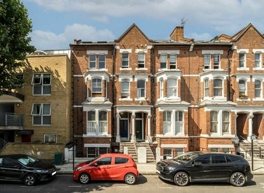 Properties for sale in Ormiston Grove - W12 0JT view1