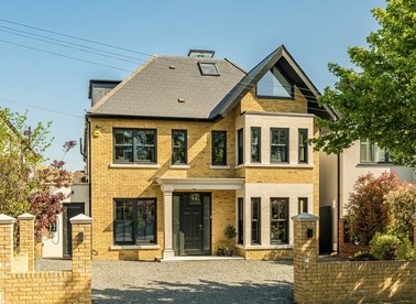 Properties for sale in Ormond Crescent - TW12 2TJ view1
