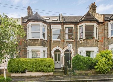 Properties for sale in Ostade Road - SW2 2AZ view1