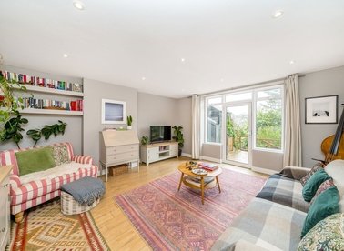 Properties for sale in Overhill Road - SE22 0PQ view1