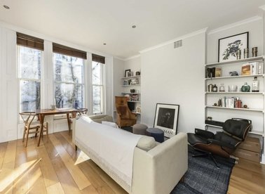 Properties for sale in Oxford Gardens - W10 5UH view1