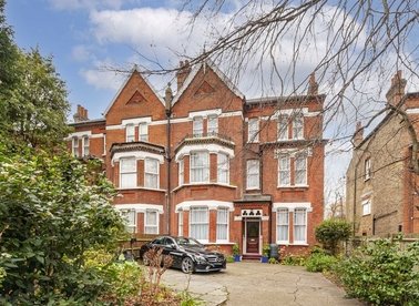 Properties for sale in Palace Road - SW2 3NG view1