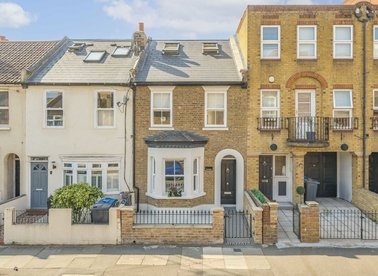 Properties for sale in Palmerston Road - SW19 1PG view1