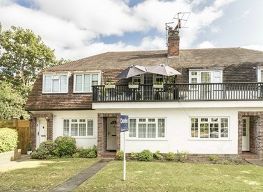 Properties for sale in Park Close - TW12 2SP view1