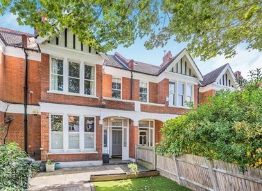 Properties for sale in Park Hill - SW4 9NS view1