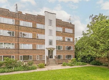 Properties for sale in Park Road - KT1 4AX view1