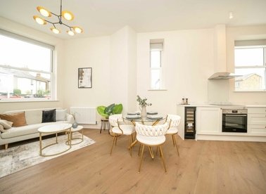 Properties for sale in Park Road - KT1 4AS view1