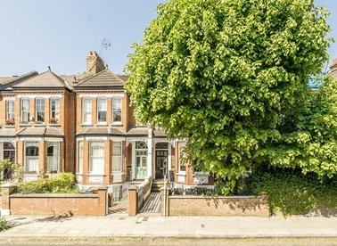 Properties for sale in Parkholme Road - E8 3AG view1