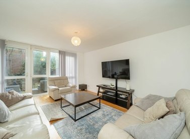 Properties for sale in Partington Close - N19 3DZ view1