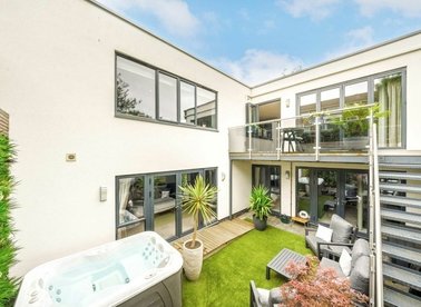 Properties for sale in Pelham Road - SW19 1NP view1