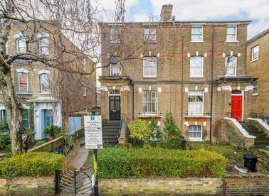 Properties for sale in Penn Road - N7 9RE view1