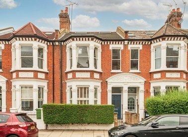 Properties for sale in Pennard Road - W12 8DW view1