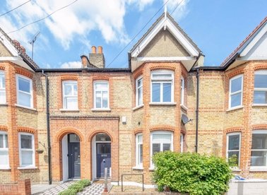 Properties for sale in Percy Road - TW7 7HB view1
