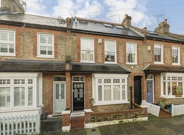Properties for sale in Percy Road - TW7 7HD view1