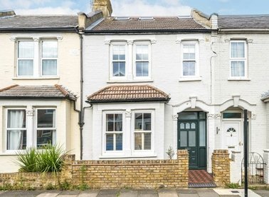 Properties for sale in Percy Road - TW7 7HB view1