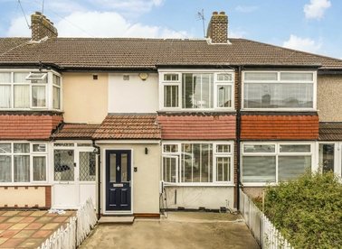 Properties for sale in Perimeade Road - UB6 7AT view1