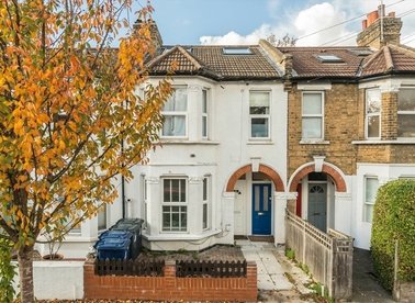 Properties for sale in Petersfield Road - W3 8NY view1