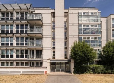 Properties for sale in Phoenix Way - SW18 2PW view1