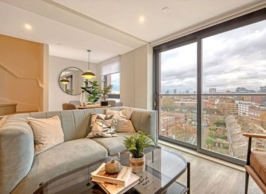 Properties for sale in Plough Road - SW11 2DE view1