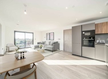 Properties for sale in Plough Road - SW11 2DE view1