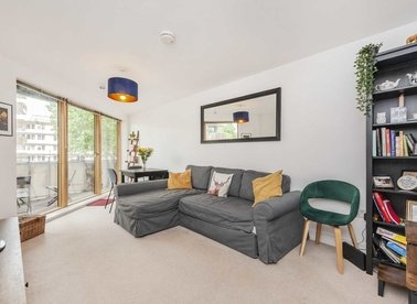 Properties for sale in Plough Road - SW11 2BL view1