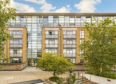 Properties for sale in Point Wharf Lane - TW8 0EA view1