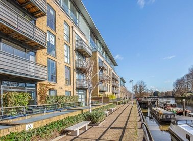 Properties for sale in Point Wharf Lane - TW8 0EA view1