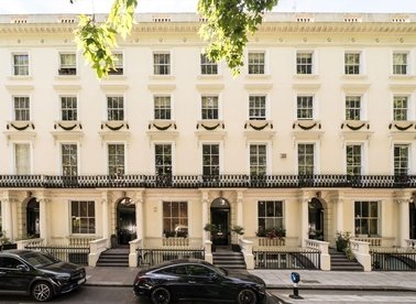Properties for sale in Porchester Square - W2 6AW view1