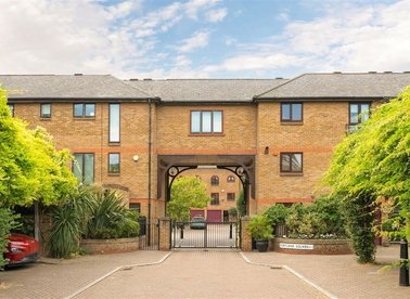 Properties for sale in Portland Square - E1W 2QR view1