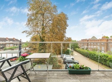 Properties for sale in Portsmouth Road - KT6 4FD view1